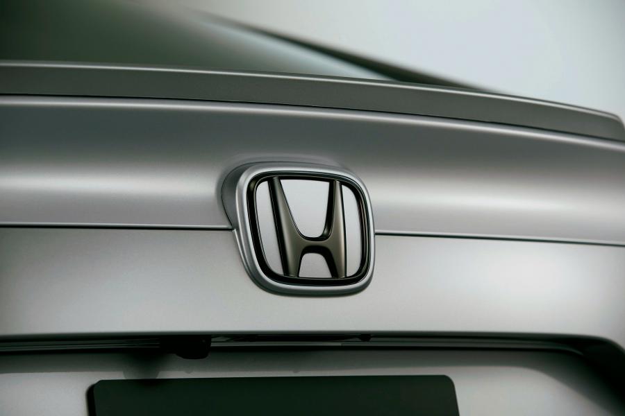 Логотип Honda Civic Sedan by Modulo (FC) 2017 года  (JP) (фото 9 из 15)